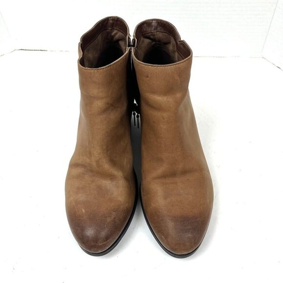 Clarks Artisan Gelata Italia Women's 9.5 Tan Nubuck Block Heel Ankle Boot Bootie - Picture 2 of 8